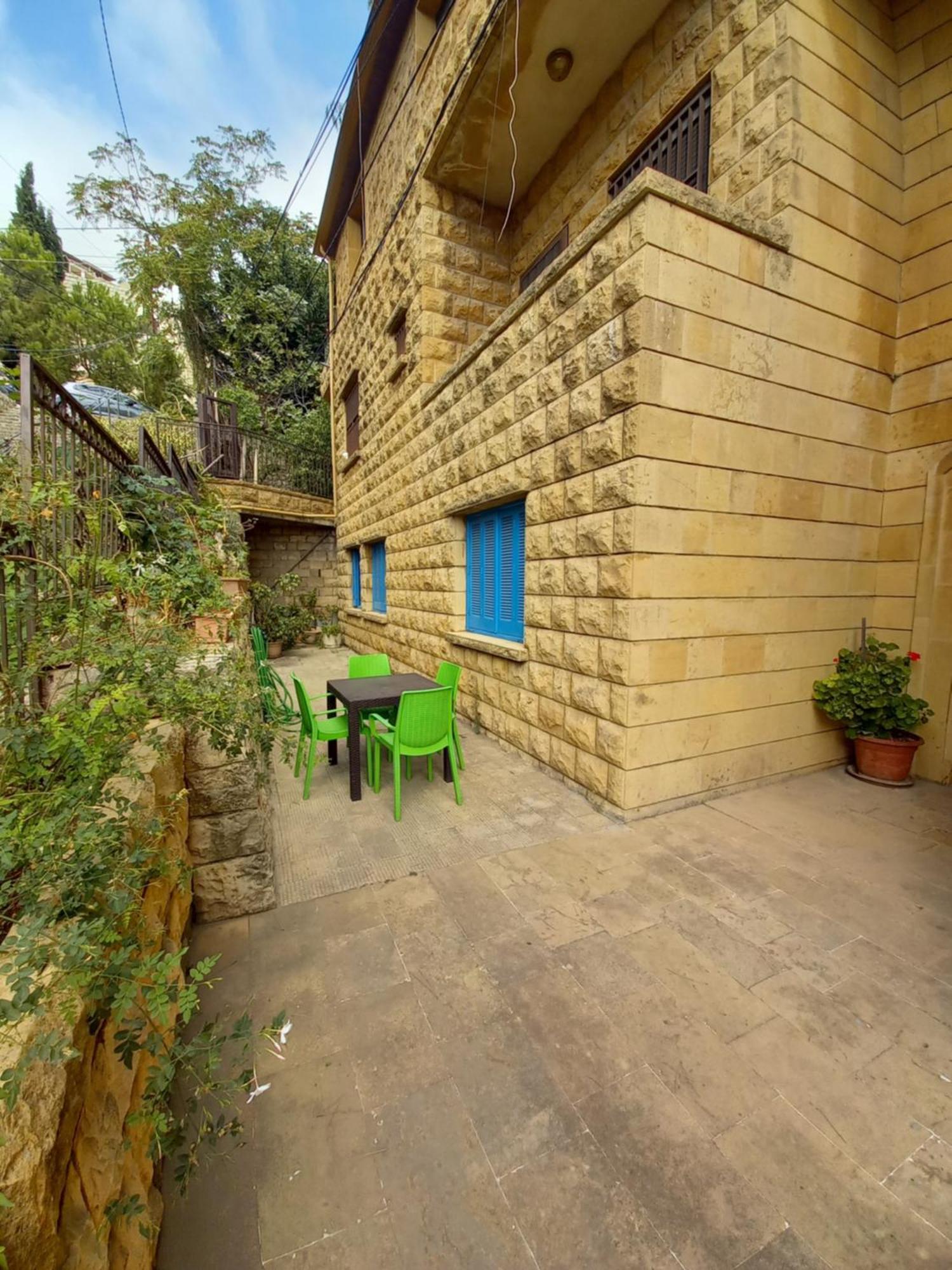 Suiteness Deir El Qamar الغرفة الصورة